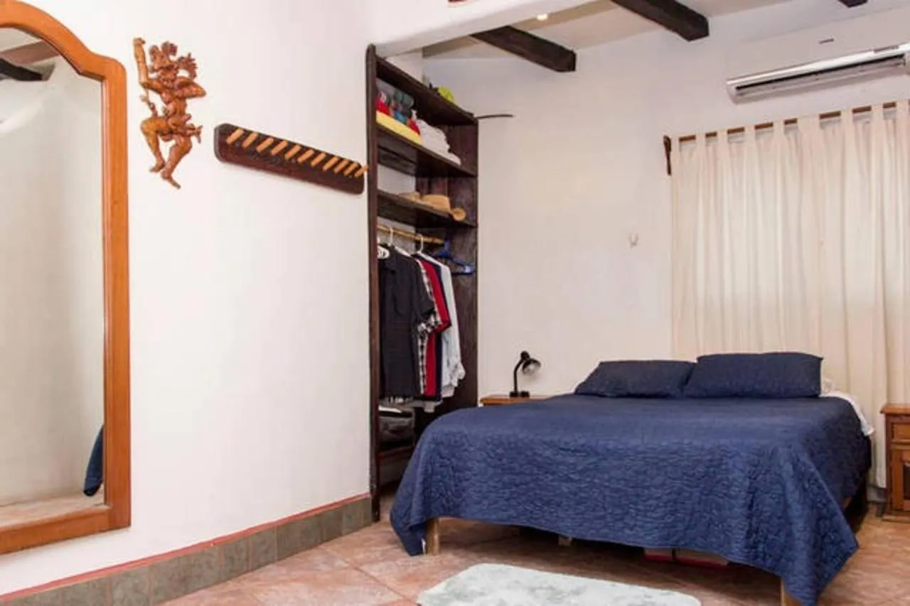 One Bedroom Apt In The Heart Of Playa Only One Block To The Beach! 신데 델 카르멘 아파트